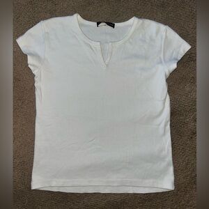 🦄6 Items for $20🦄 White Tee